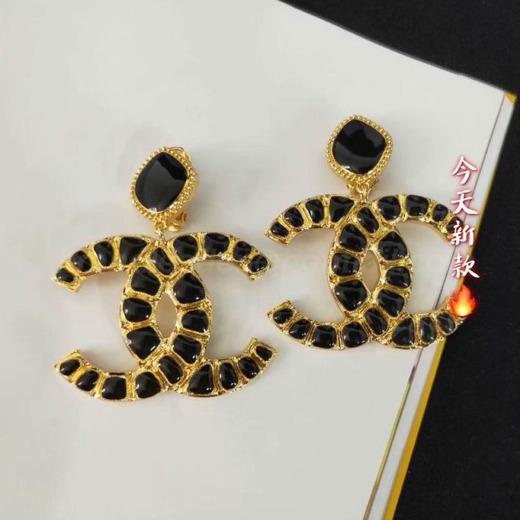 Chanel Earrings 956